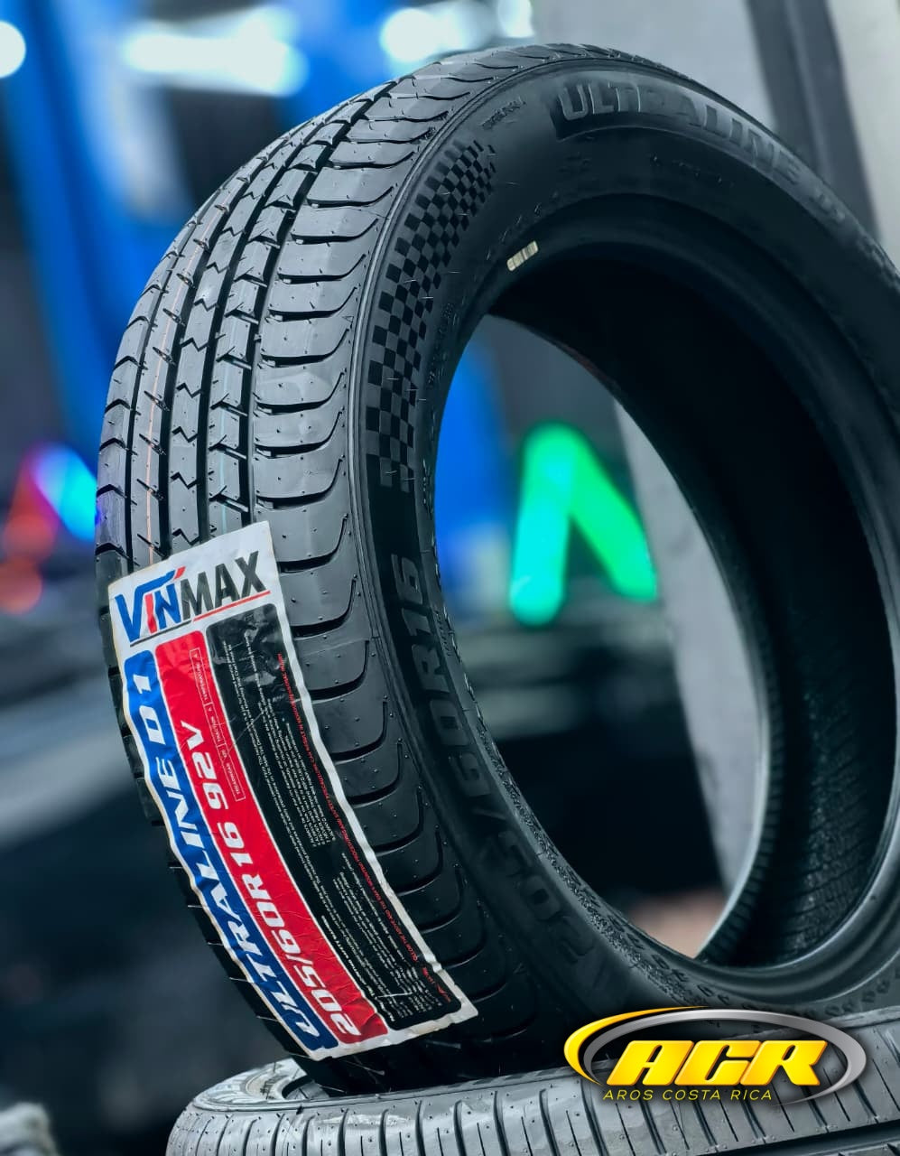 205/60R16 Vinmax Ultraline D1