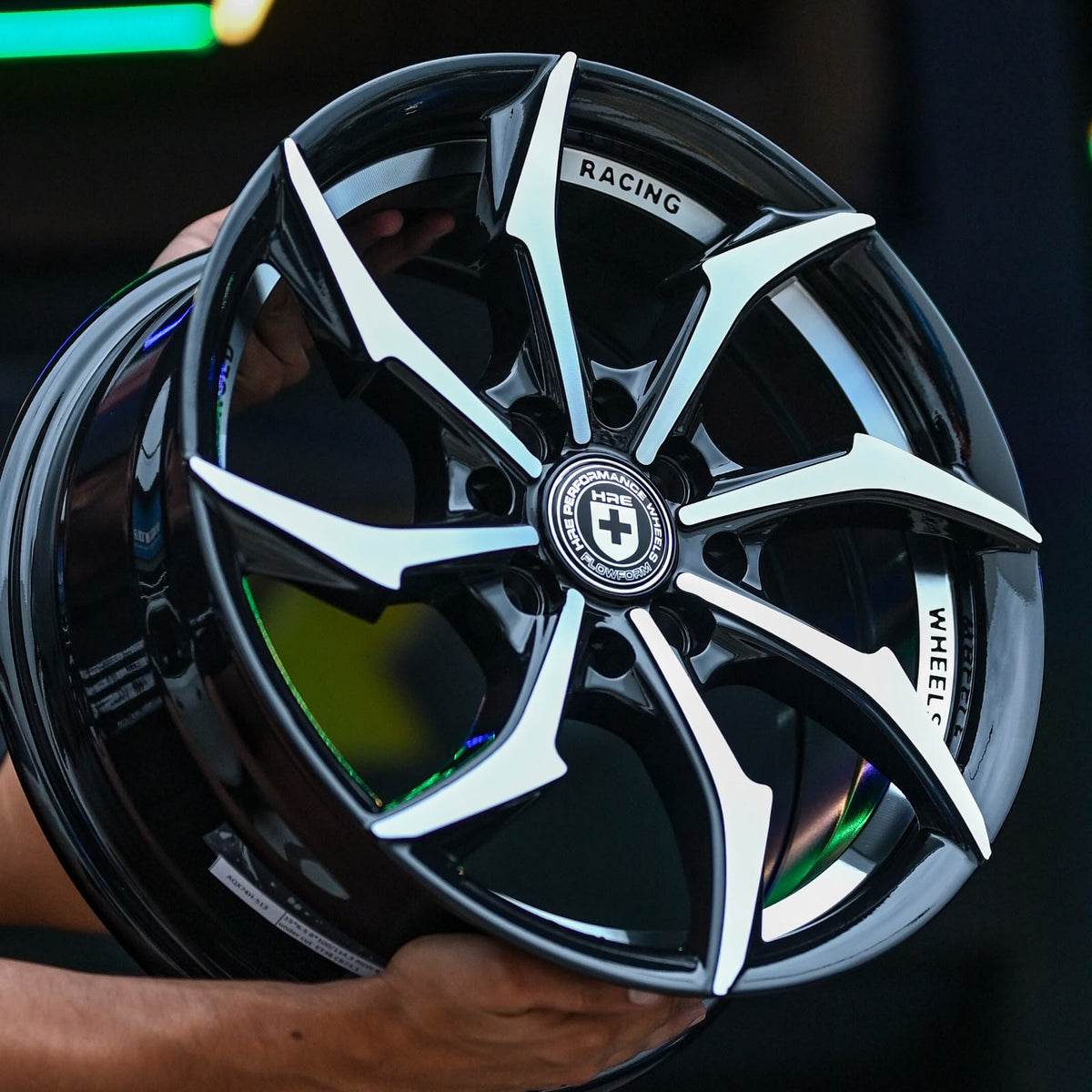 AQX74H-513 15X6.5 8X100/114.3 ET38 CB73.1