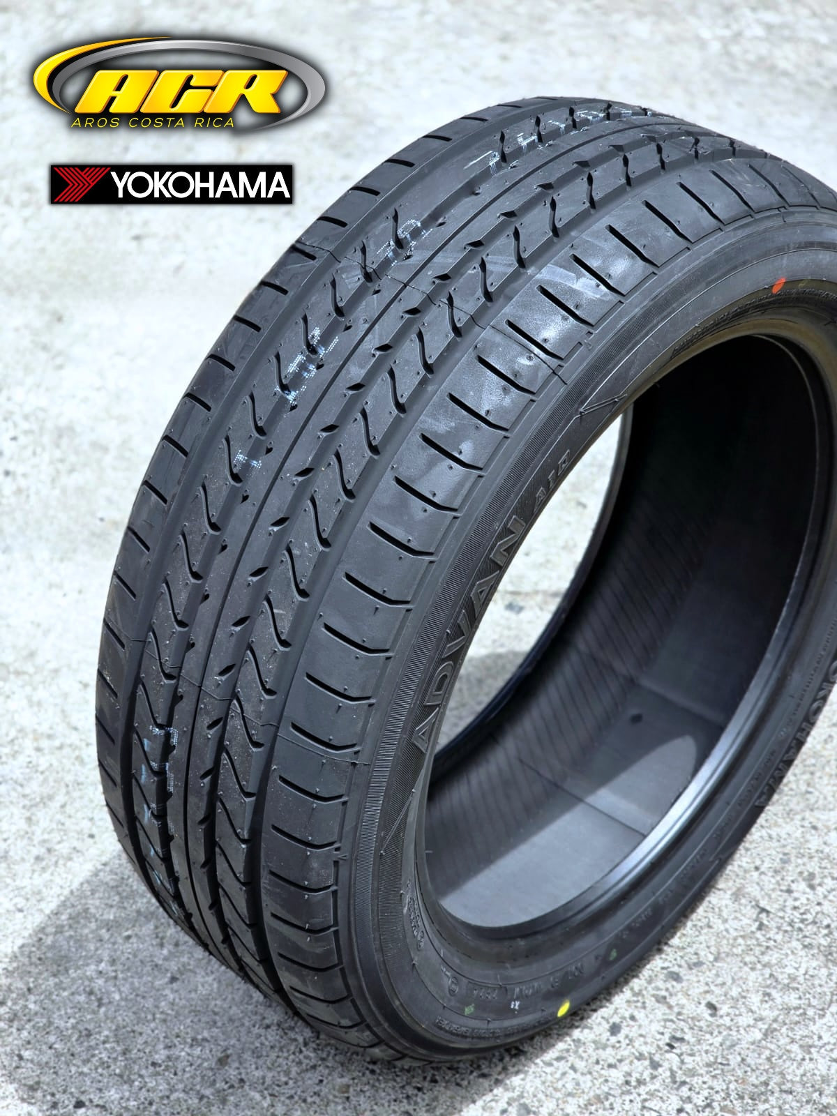 215/50R17 Yokohama Advan A10E