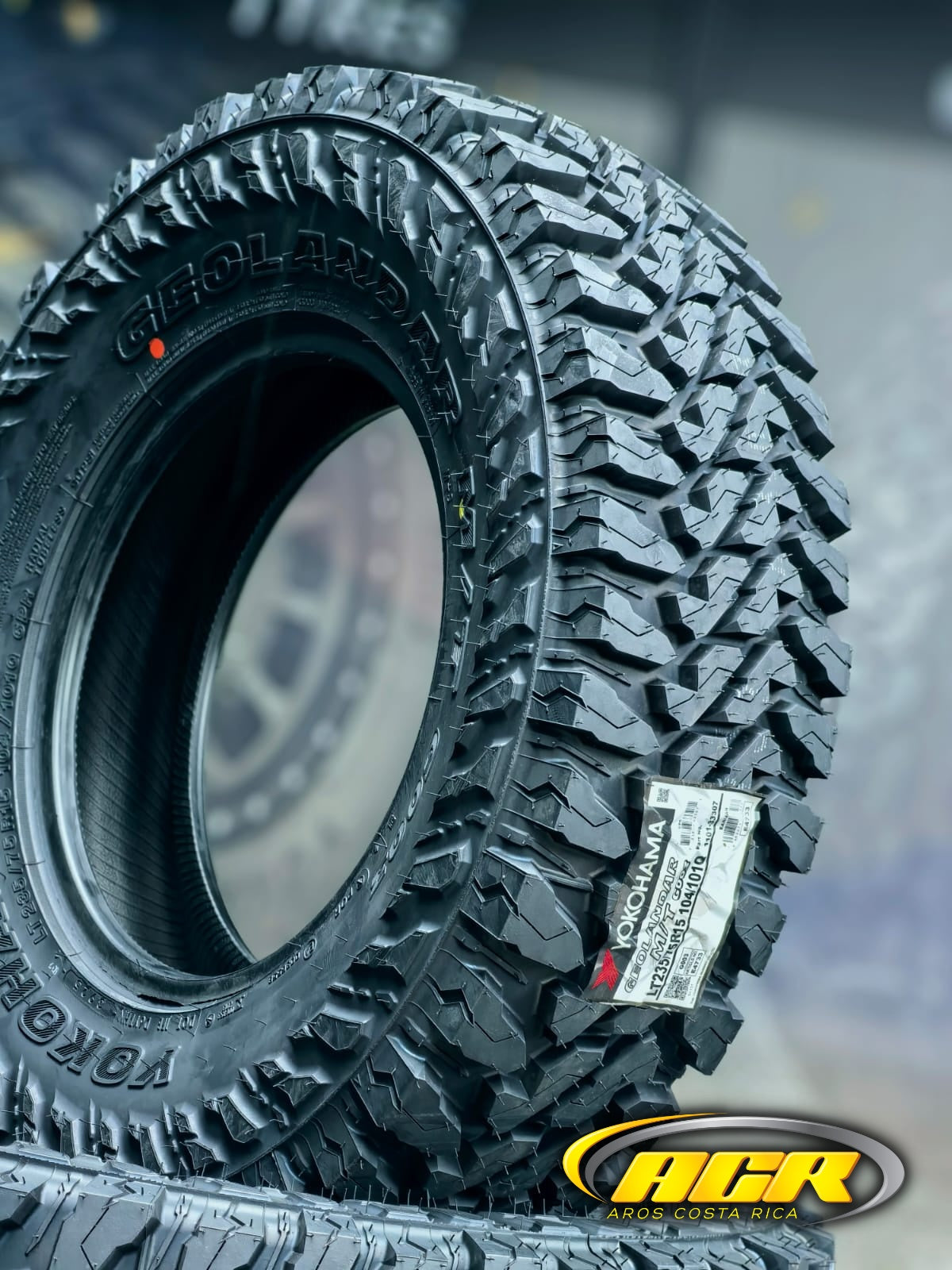 235/75R15 Yokohama Geolandar MT G003