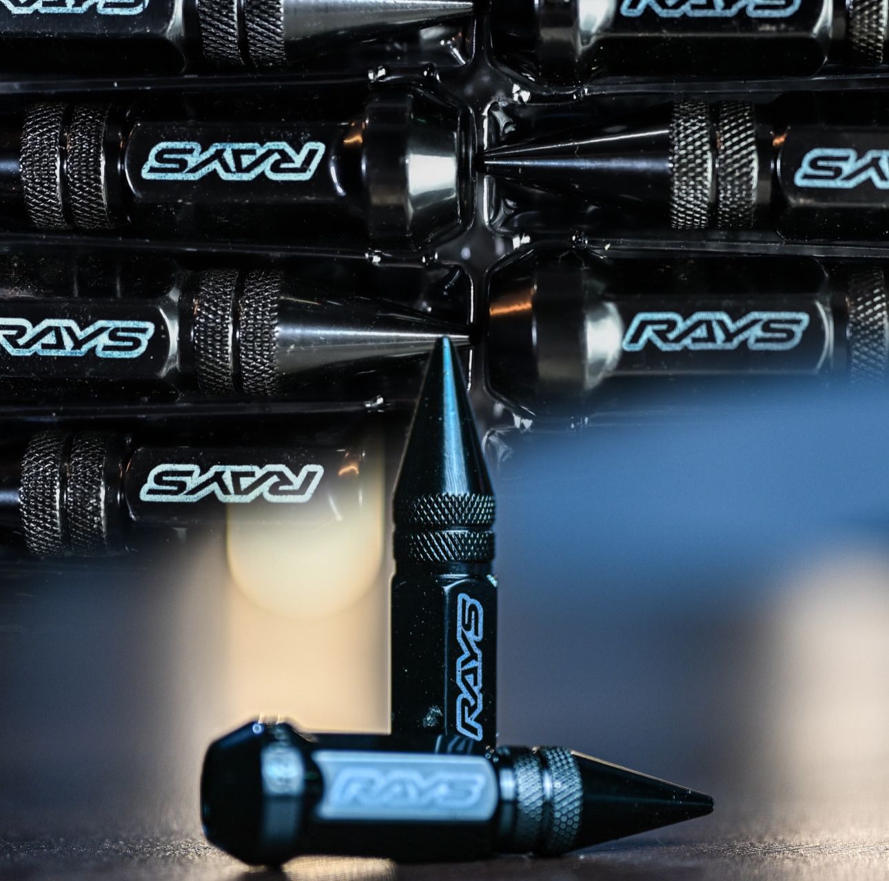 PT-48 TUERCAS DE PICOS DE HIERRO NEGRA 12X1.25