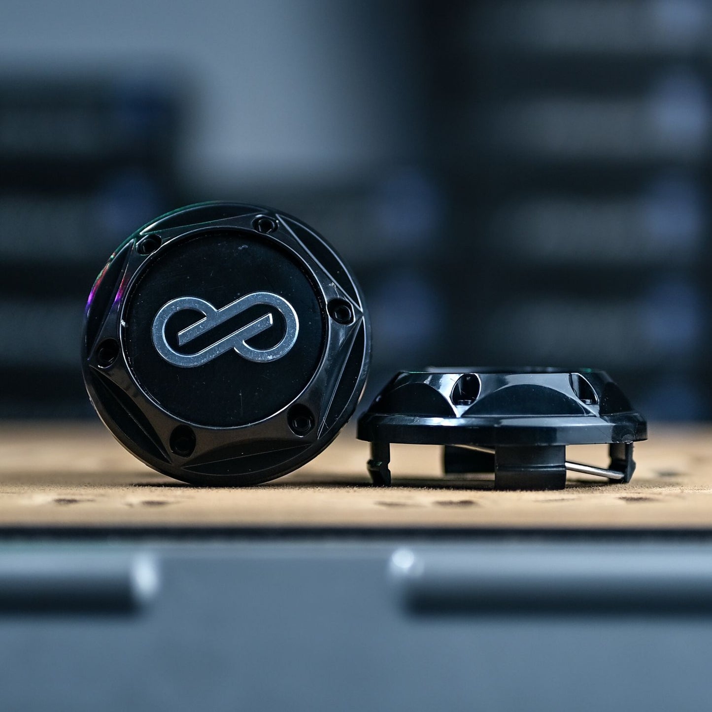 PT-TAPA12 TAPA ENKEI PARA AUTOMOVIL