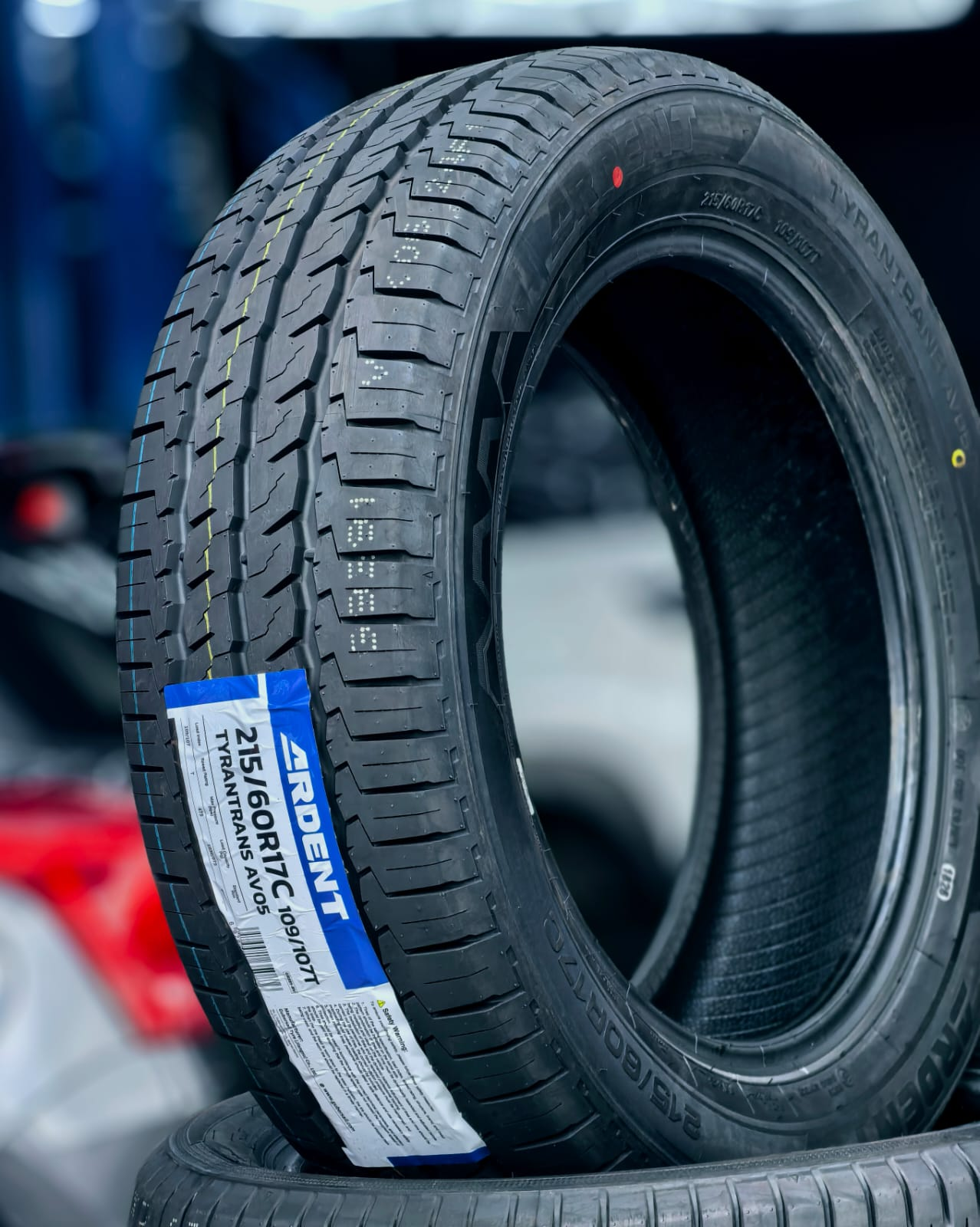 215/60R17C Ardent Tyrant AV05 8PR