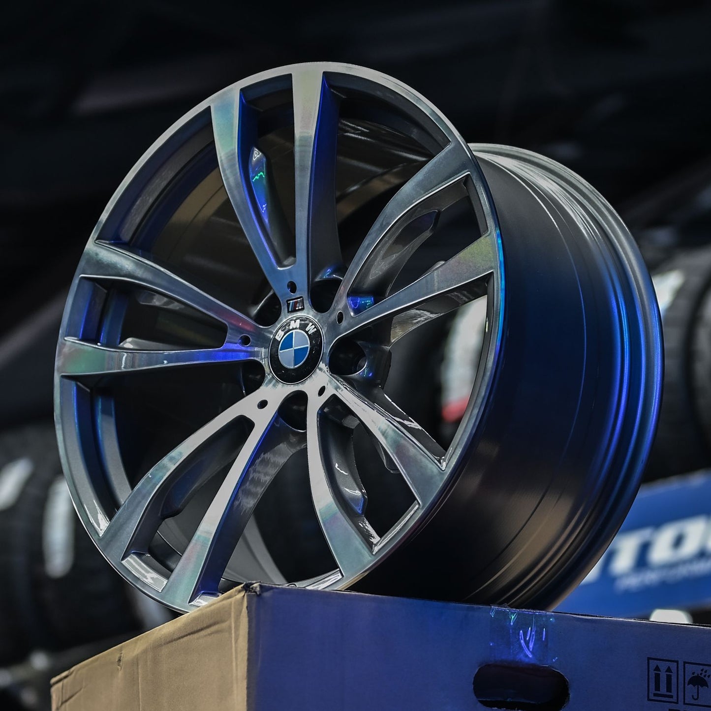 AVBMW5H-39 20X10 5X120 ET40 CB74.1  + AVBMW5H-40 20X11 5X120 ET37 CB74.1