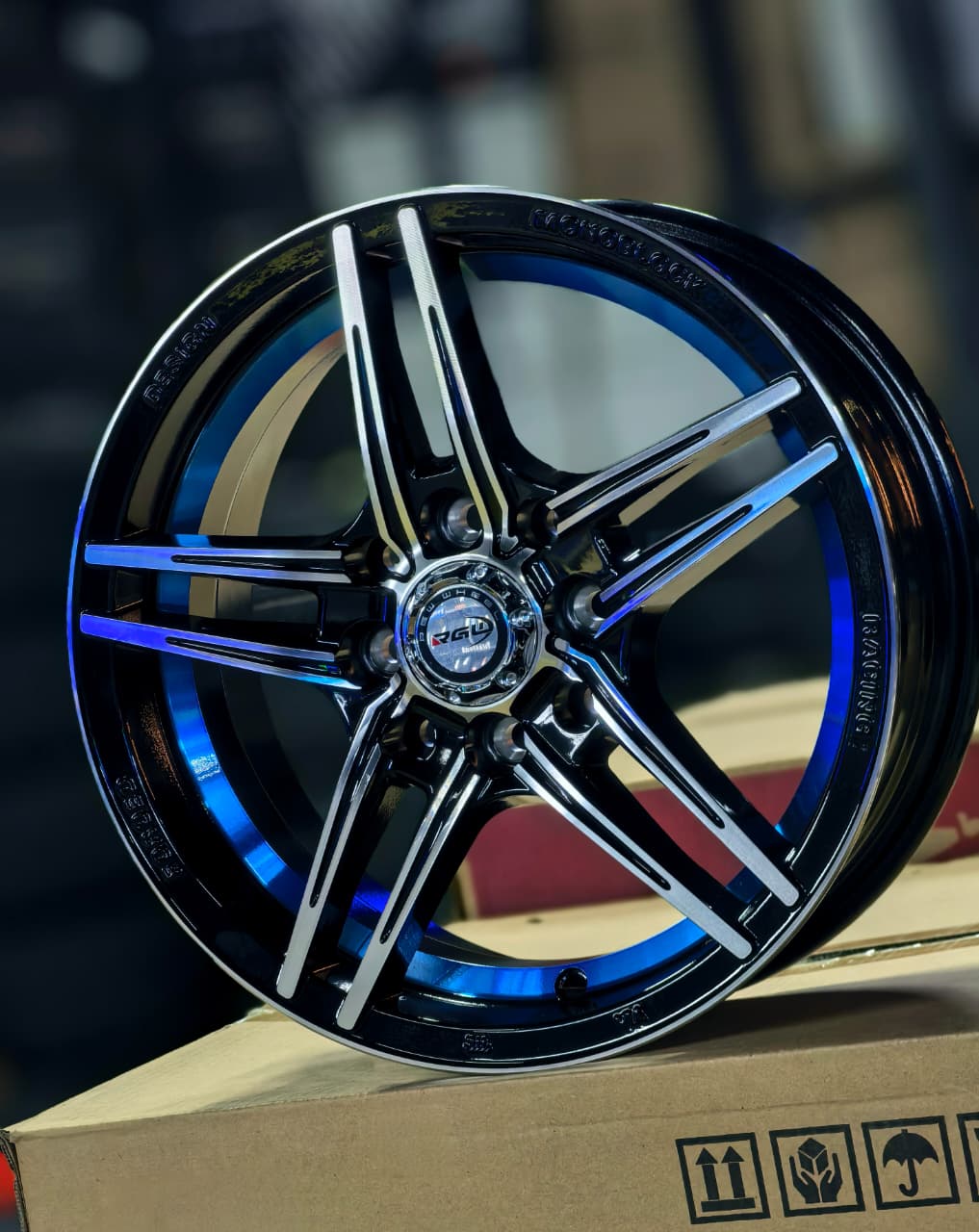 A1703 14X5.5 8X100/114.3 ET35 CB73.1