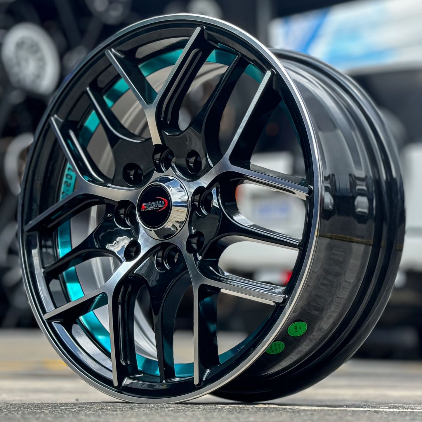 A1737 14x5.5 8x100/114.3 ET35 CB73.1