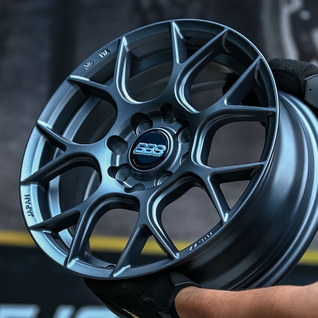 A1793 14x5.5 8x100/114.3 GREY lip poliRGWh ET35 CB73.1