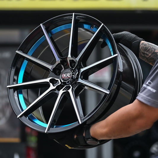 AD74H-123 17X8 8/100/114.3 ET20 CB73.1