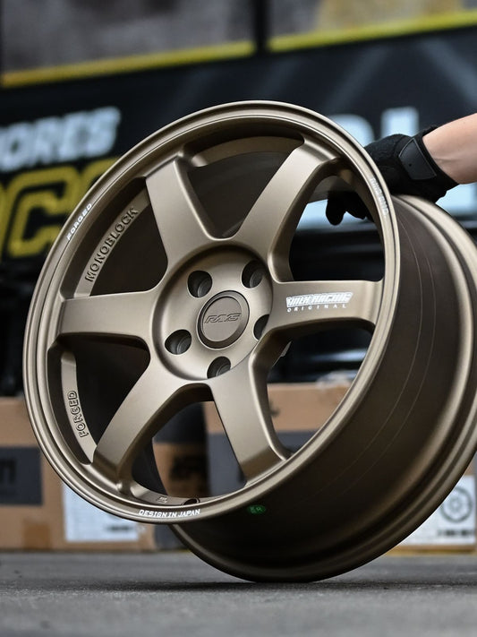 AD85H-226 18X8.5 5X114.3 ET42 CB73.1