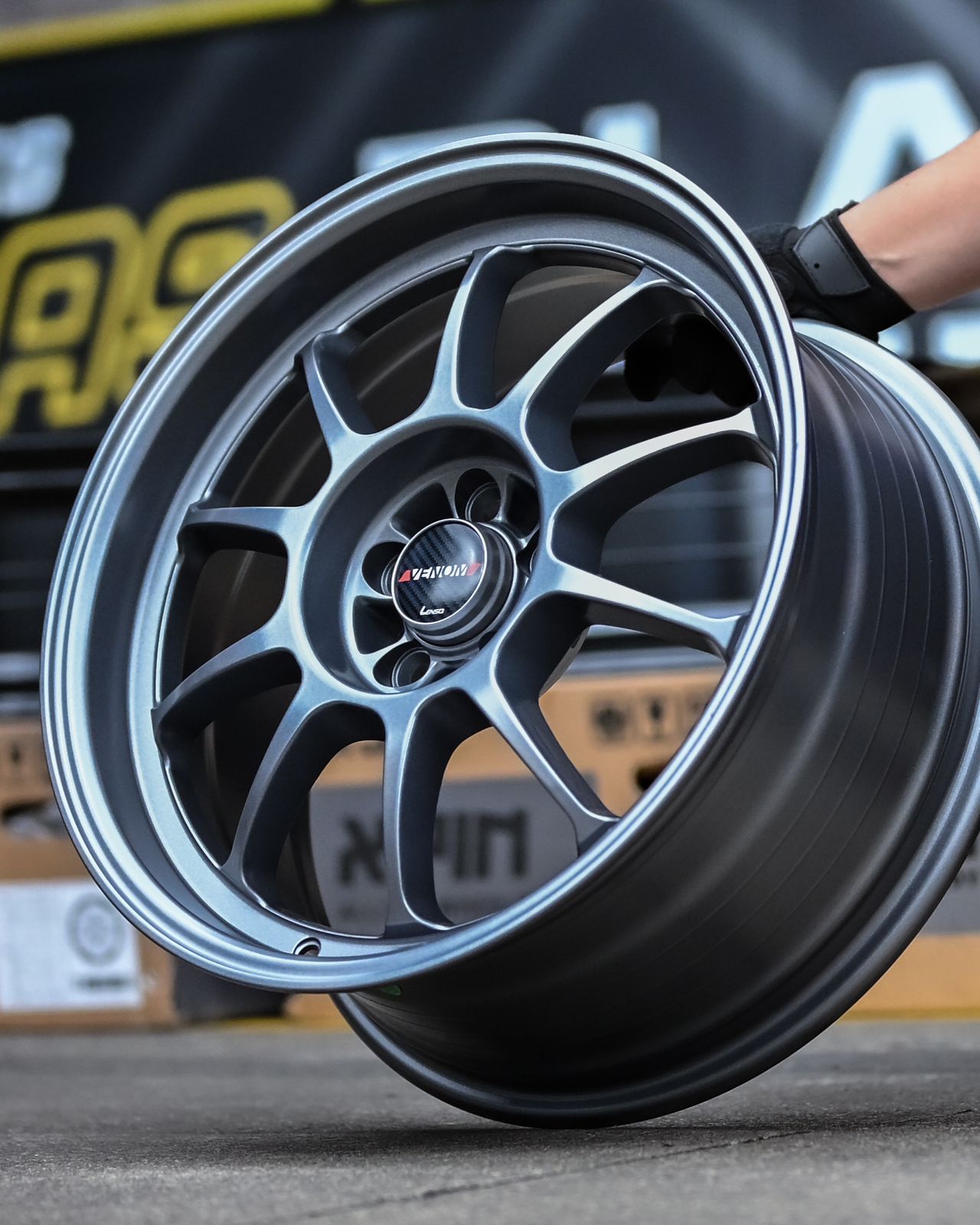 AD75H-473 17X8 5X100 ET35 CB73.1