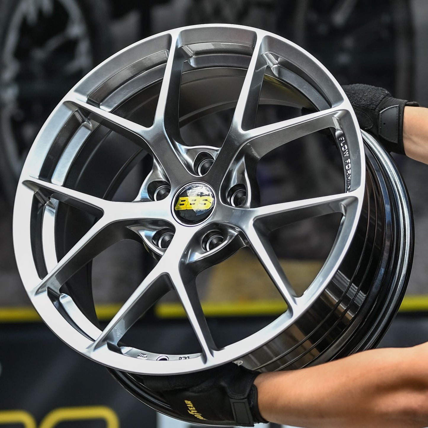 AD75H-501 17X7.5 5X114.3 ET35 CB73.1