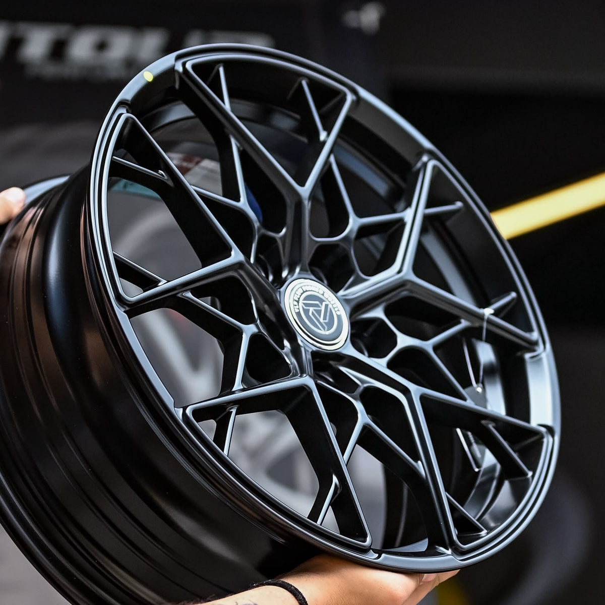 AD75H-520 17X7.5 5x114.3 ET38 CB73.1
