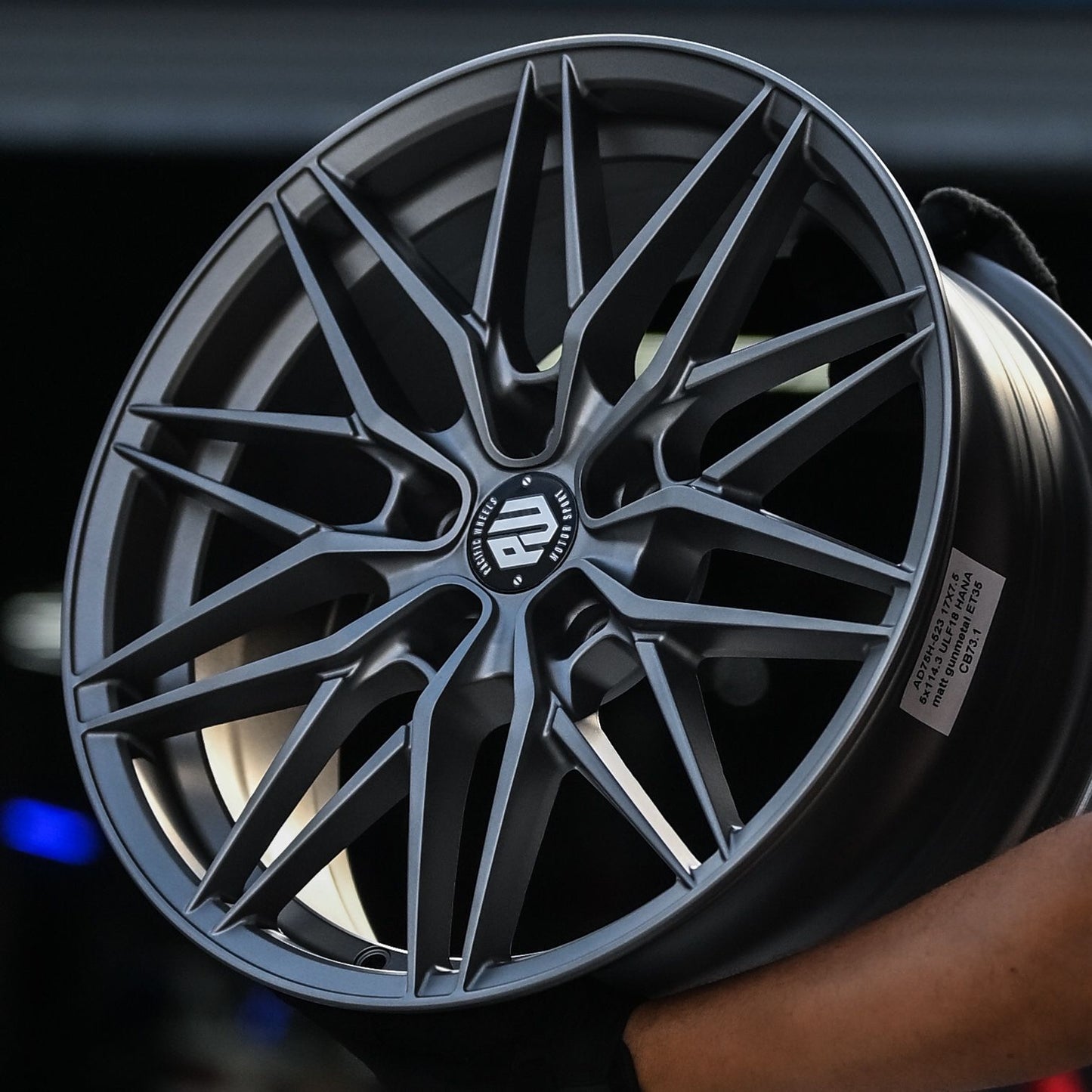AD75H-523 17X7.5 5x114.3 ET35 CB73.1