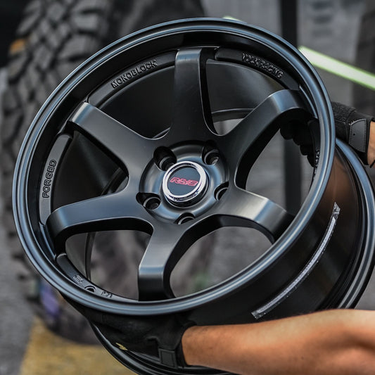 AD75H-541 17x9.0 5x114.3 ET25 CB73.1