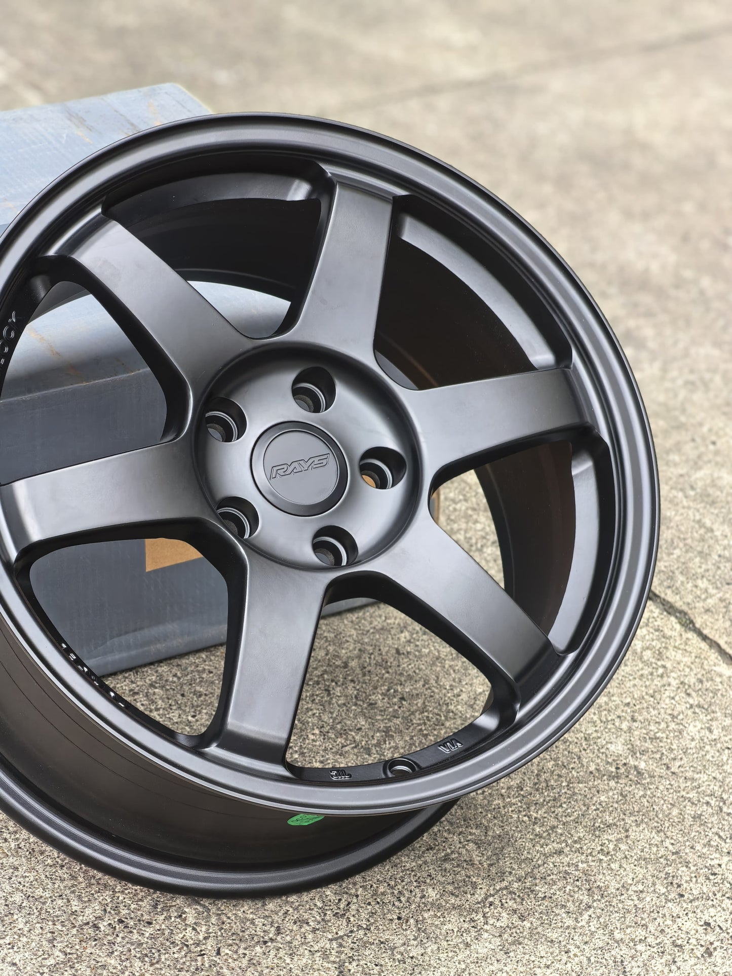 AD75HT-17 17X8.0 5X108 ET42 CB73.1