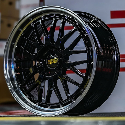 AD85H-168 18X8 5X114.3 ET40 CB73.1