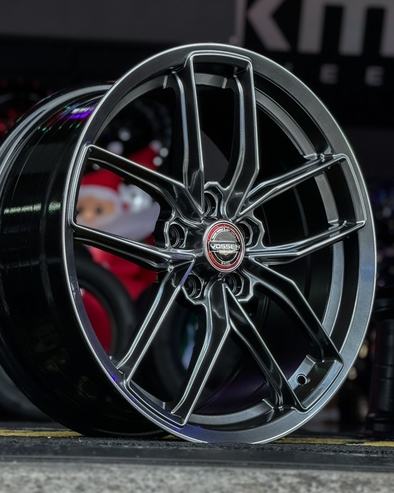 AD85H-186 18X8 5X114.3 ET38 CB73.1