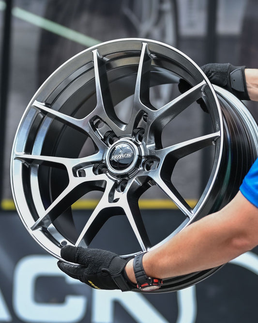 AD85H-200 18X8.5 5X114.3 ET40 CB73.1