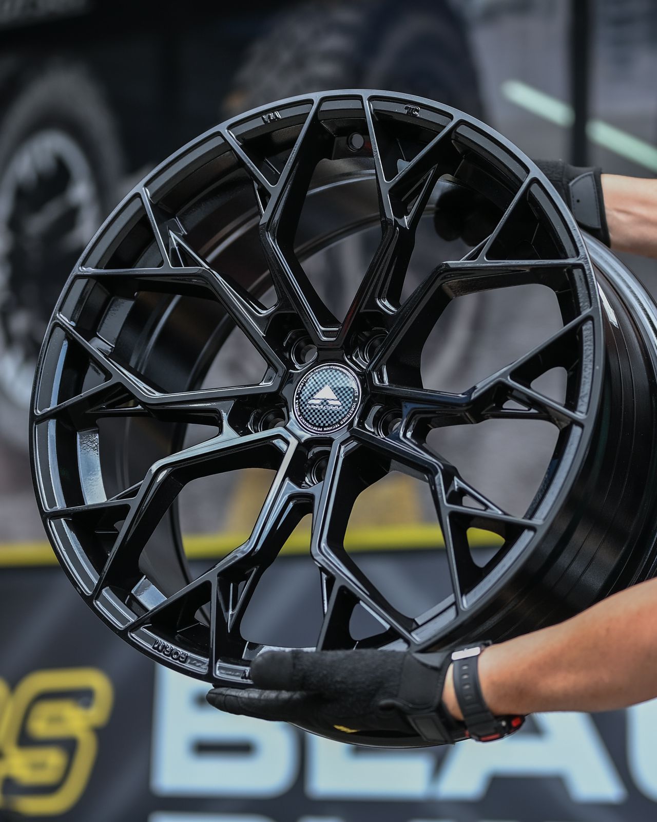 AD85HG-58 18X8.5 5X112 ET38 CB73.1