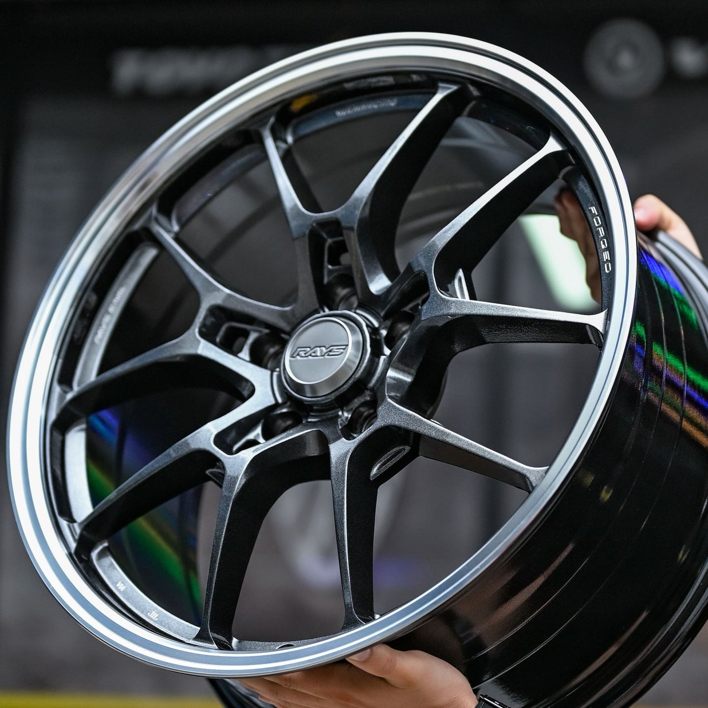 AD85H-238 18X8.5 5X114.3 ET38 CB73.1