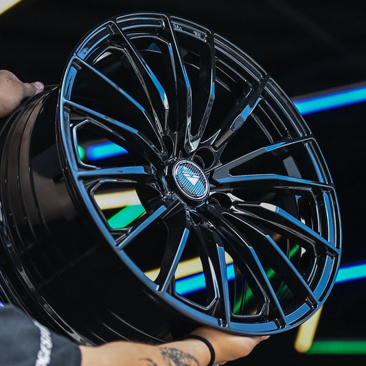 AD85H-251 18x8 5x114.3 ET38 CB73.1
