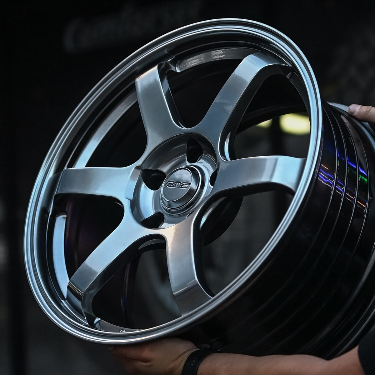 AD85H-260 18X8.5 5X114.3 ET35 CB73.1