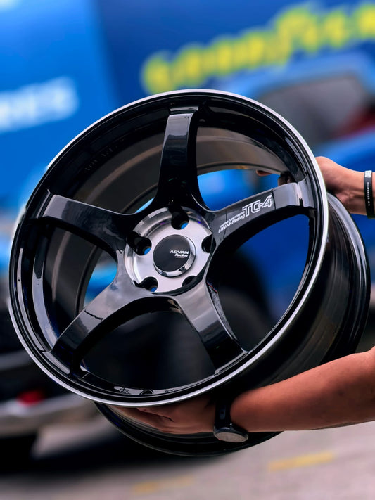 AD85H-263 18x8 5x114.3 ET35 CB73.1