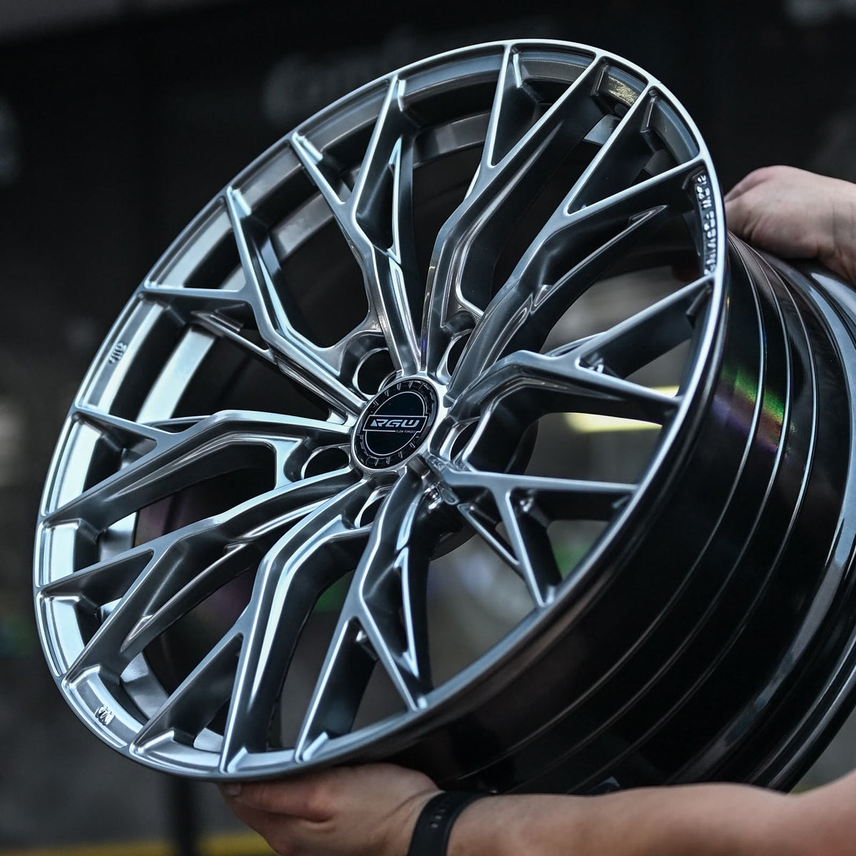 AD85H-268 18X8 5X114.3 ET35 CB73.1