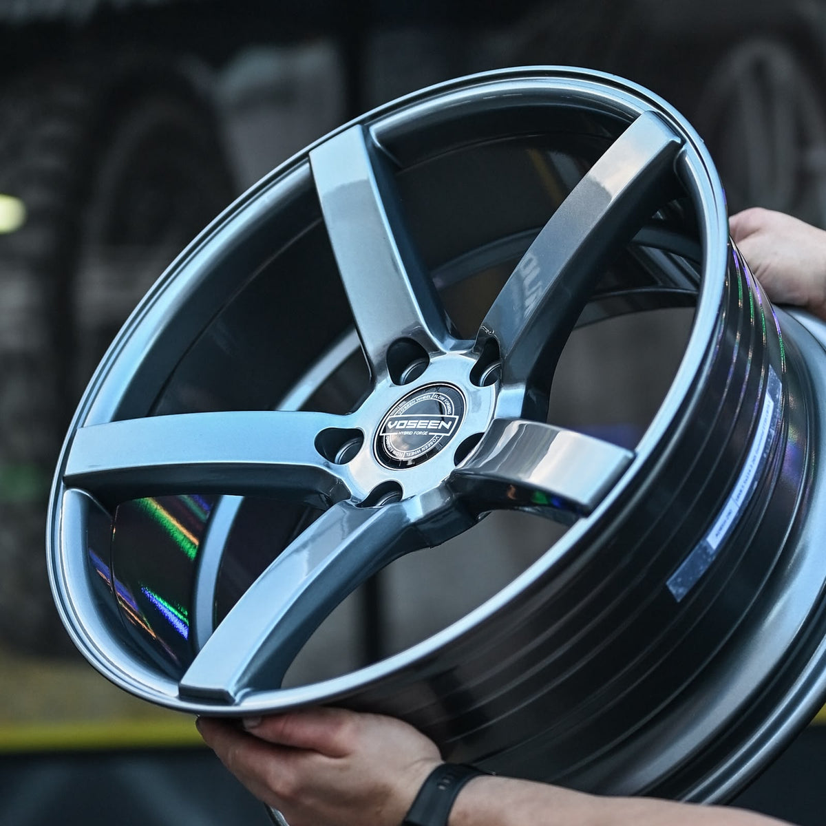 AD85H-290 18X8.5 5x114.3 ET35 CB73.1