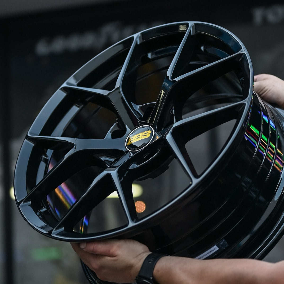 AD85H-291 18x8 5x114.3 ET35 CB73.1
