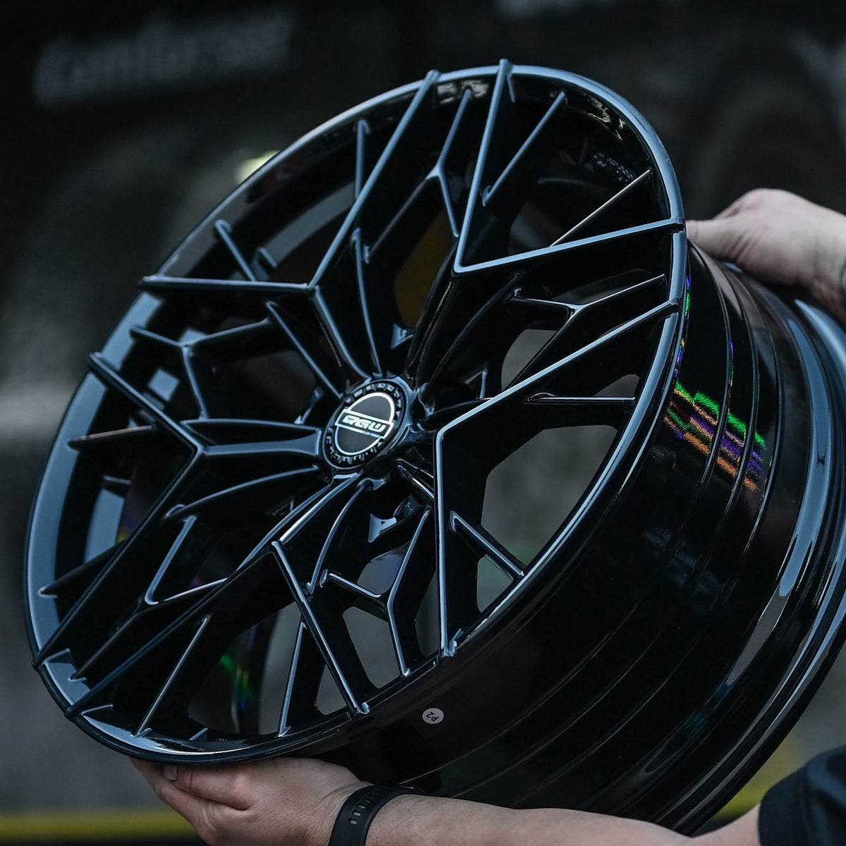 AD85H-296 18X8 5X114.3 ET35 CB73.1