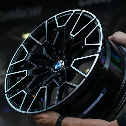 AD85HG-61 18X8.5 5X112 ET30 C.B66.56