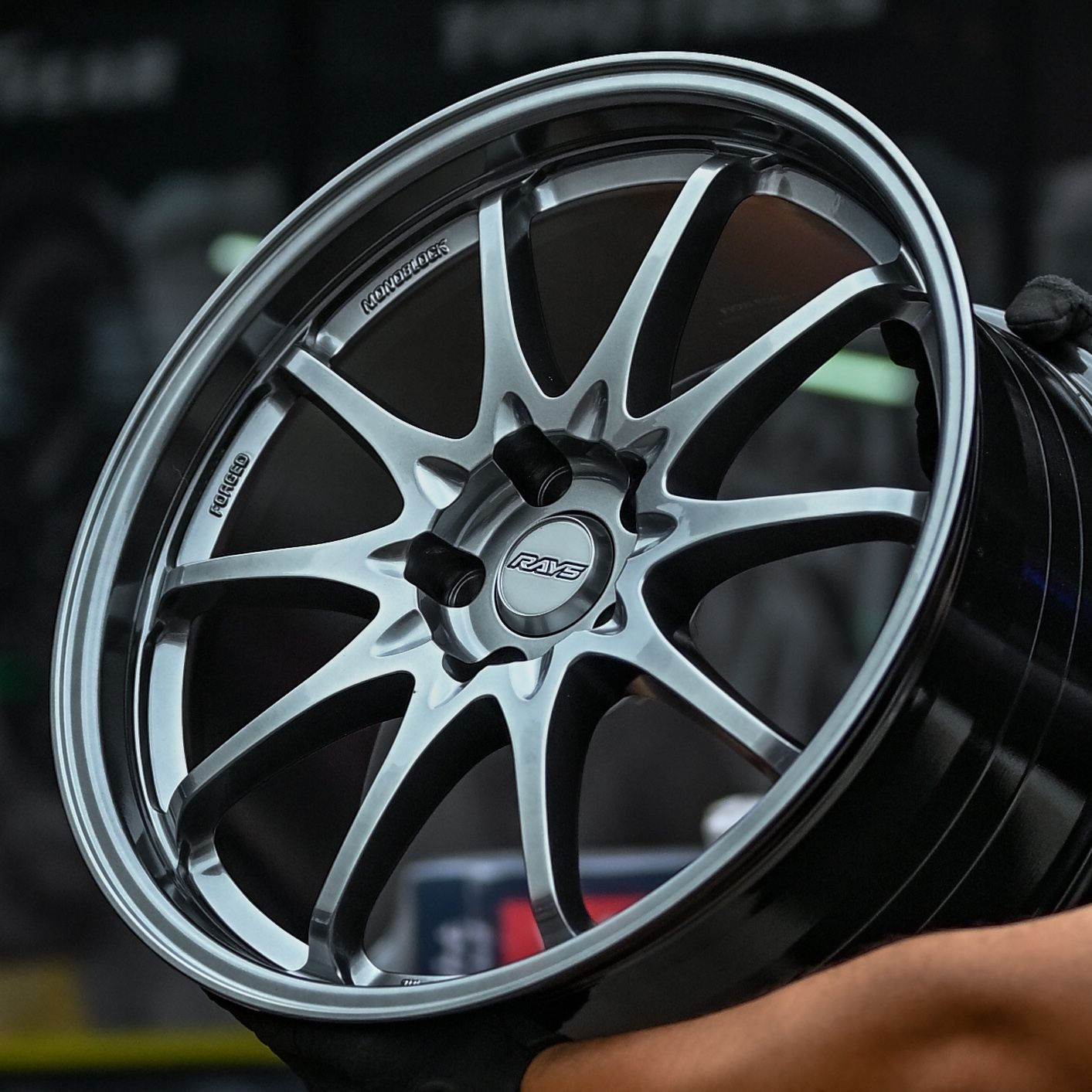 AD85HT-19 18X8.5 5X108 ET38 C.B73.1