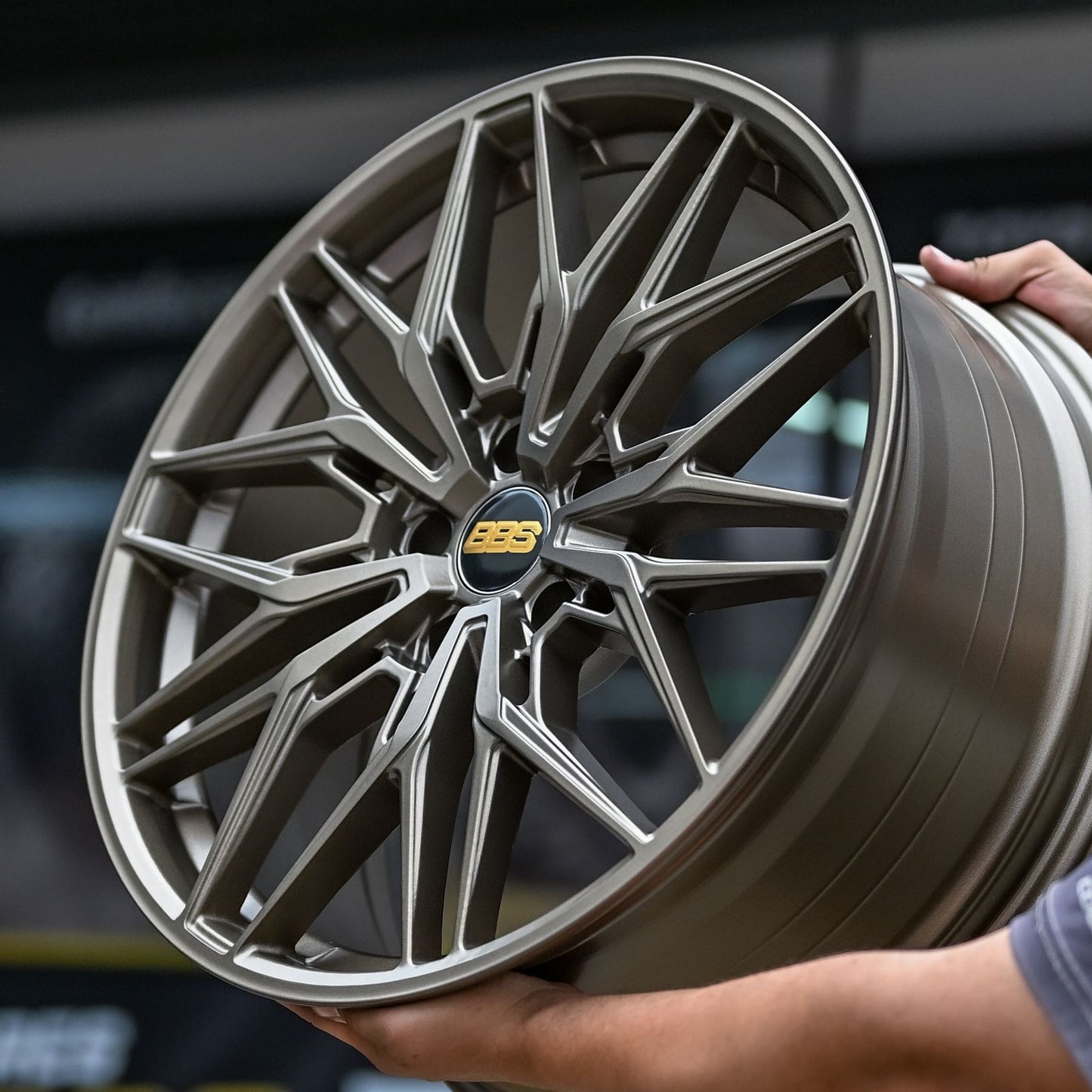 AD95H-29 19X8.5 5X114.3 ET38 C.B73.1