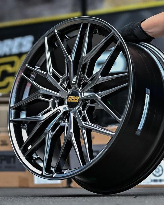 AD95H-30 19X8.5 5X114.3 ET38 CB73.1