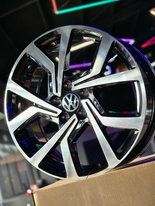 AD95HG-17 19X7.5 5X112 ET50 CB57.1
