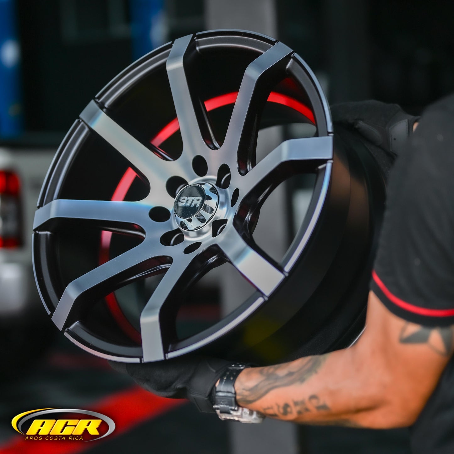 ADX84H-147 16X8 8/100/114.3 ET20 CB73.1