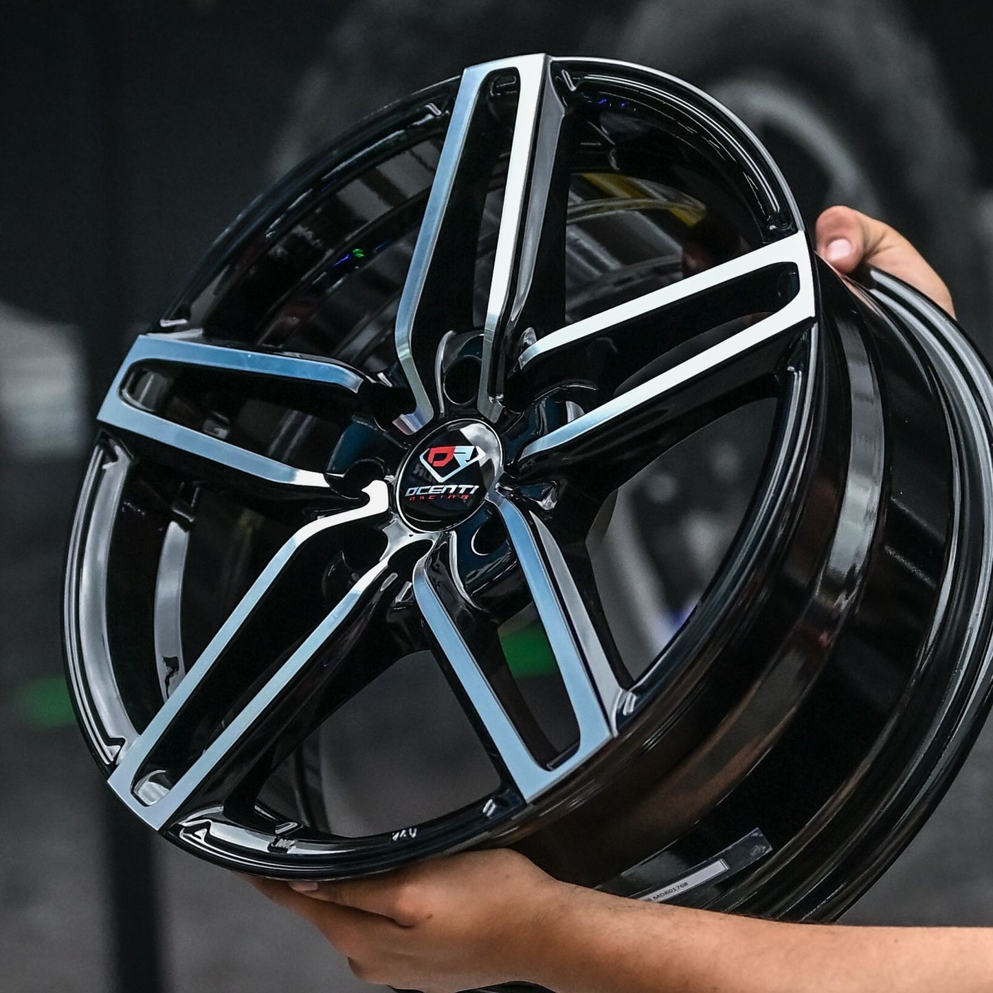 ADX84H-173 16X7.0 8X100/108 ET35 CB73.1