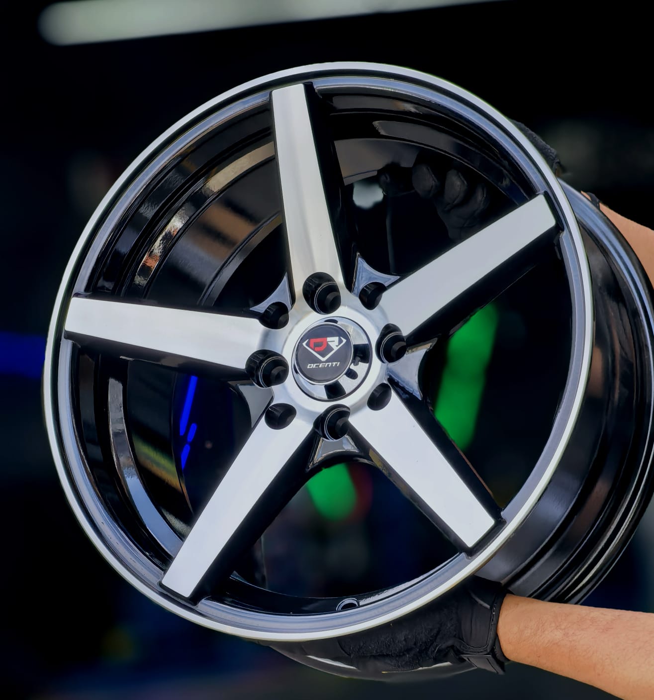 ADX84H-185 16x7.0 8X100/114.3 ET32 CB73.1 BM R33078