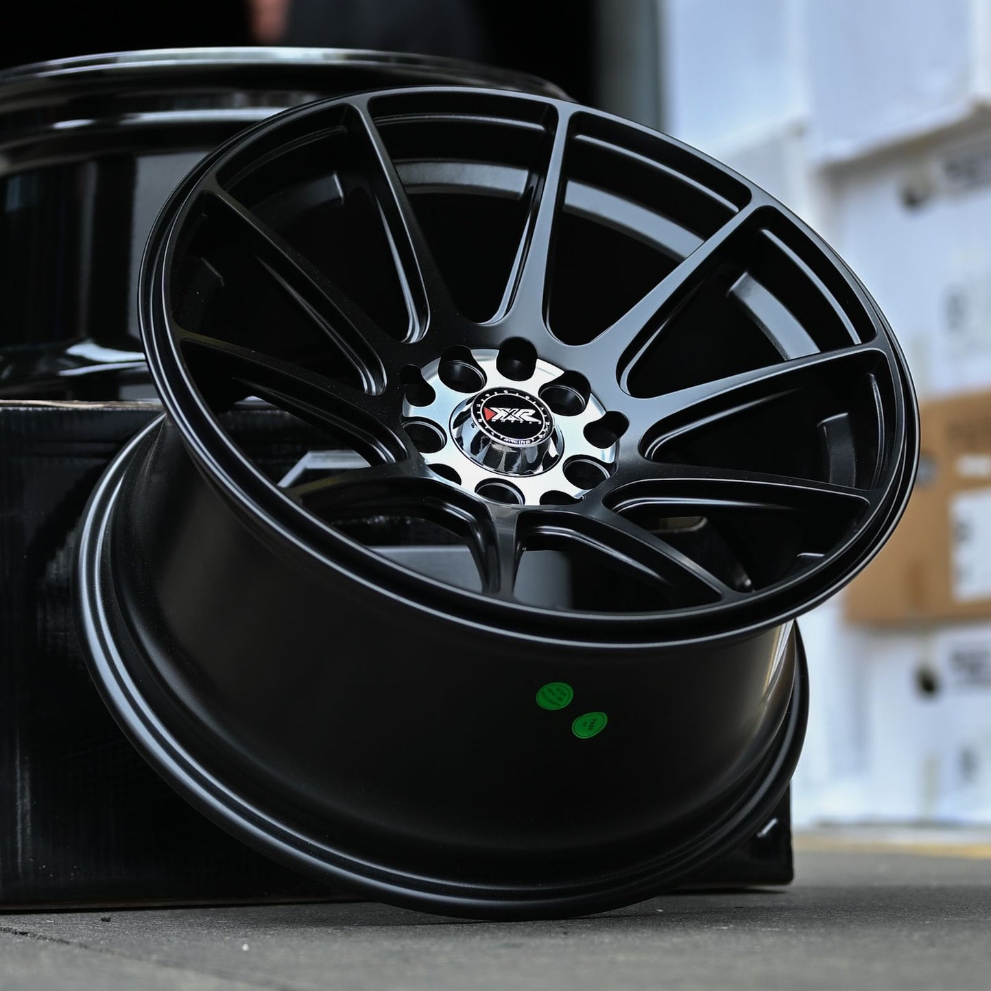 ADX85H-230 16X8 10/100/114.3 ET25 CB73.1