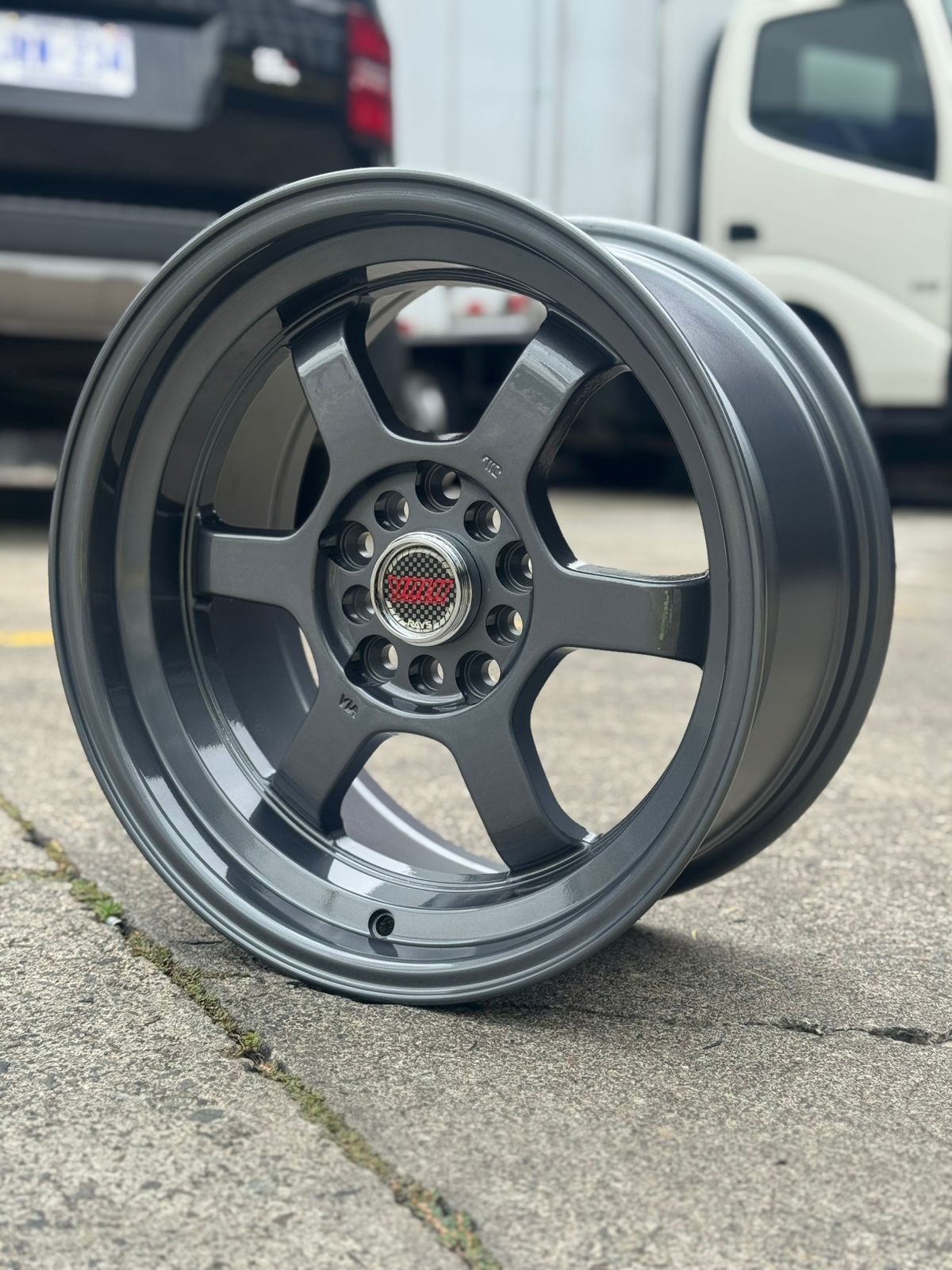 ADX85H-239 16x8 10/100/114.3 ET20 CB73.1