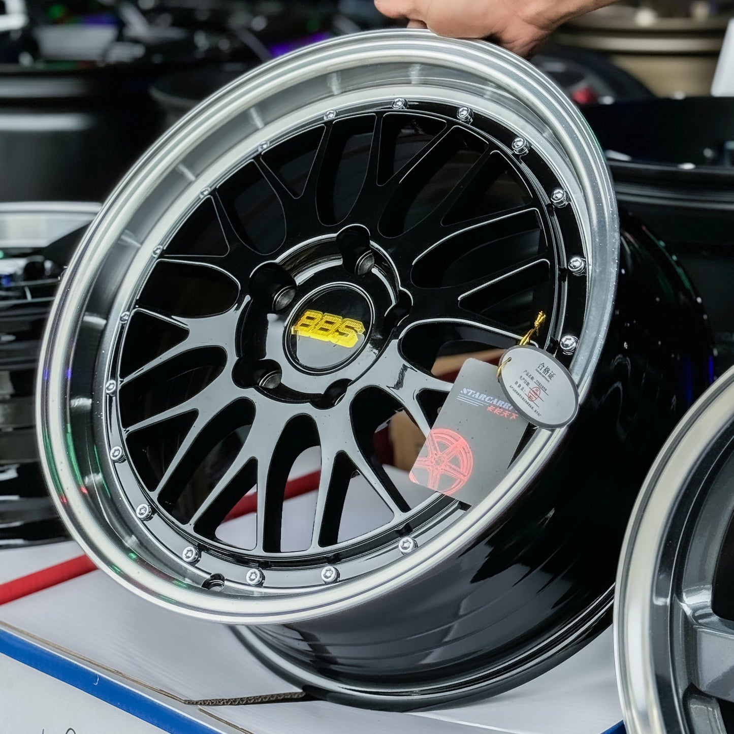 ADX85H-274 16X7.0 5X114.3 ET40 CB73.1