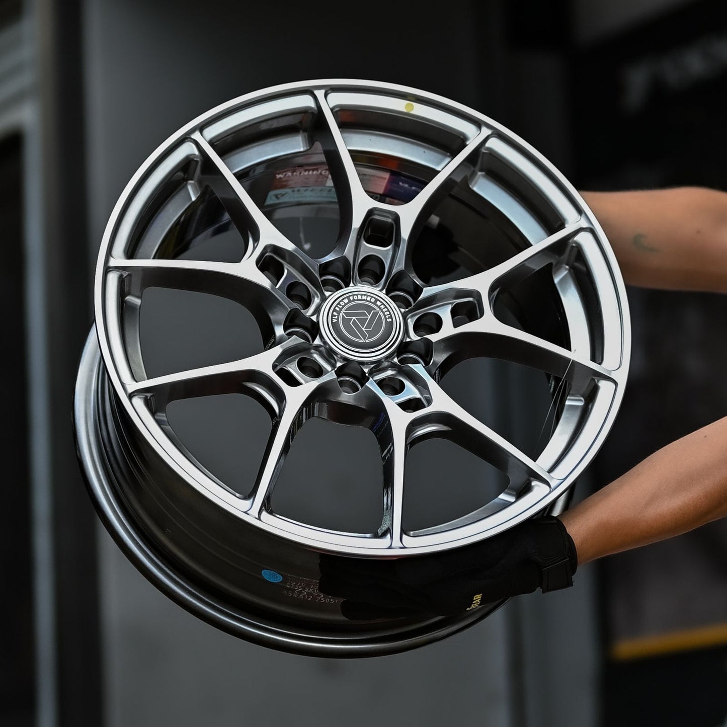 ADX85H-295 16X7 5X100/114.3 ET35 CB73.1