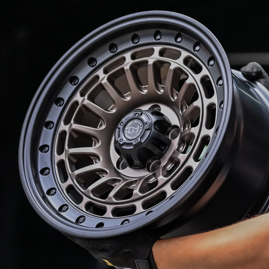 ADX85H-333 16X8 5X114 605781 ET0 CB83.5