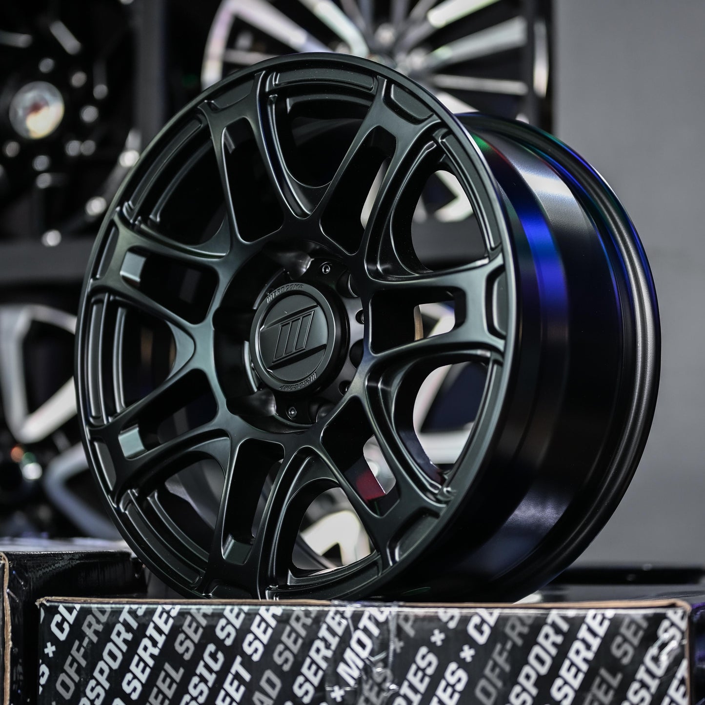AOD74X46H-64 PRO COMP ROUGHNECK 17X8 6X139 ET20 CB106
