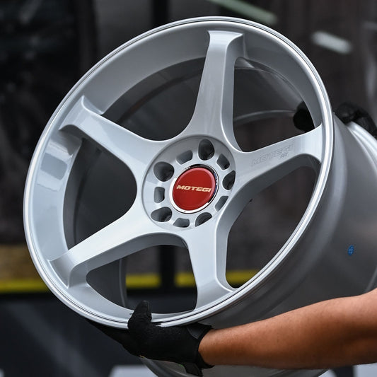 AOD7BMW5H-13 MOTEGI BATTLE V 18X10.5 5X120 ET35 CB74