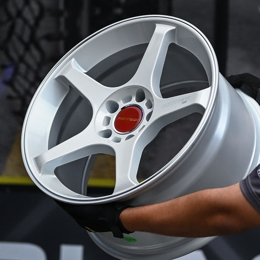 AOD7BMW5H-19 MOTEGI BATTLE V 18X9.5 5X120 ET35 CB74