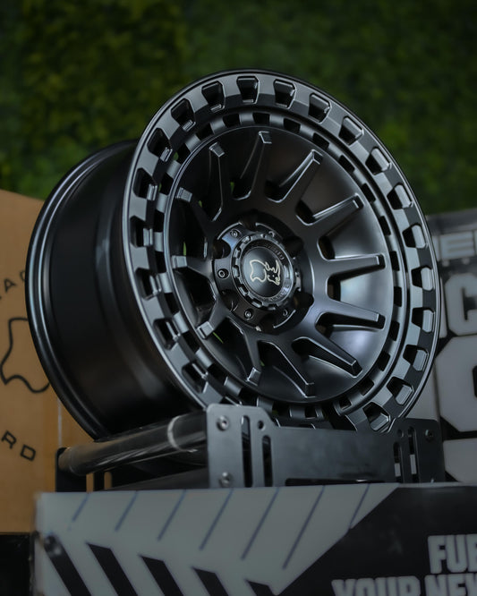 AOD84X46H-14 BLACK RHINO BARRAGE 18X9 6X139 ET0 CB106