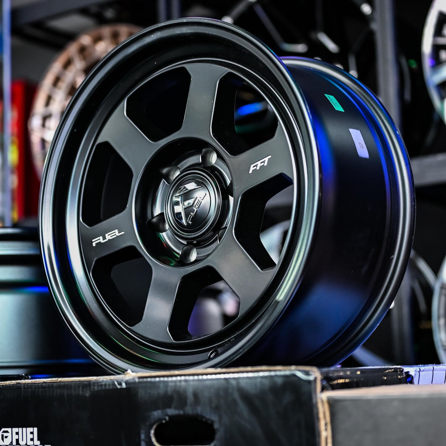 AOD84X46H-28 FUEL HYPE 18X8.5 6X139 ET10 CB106