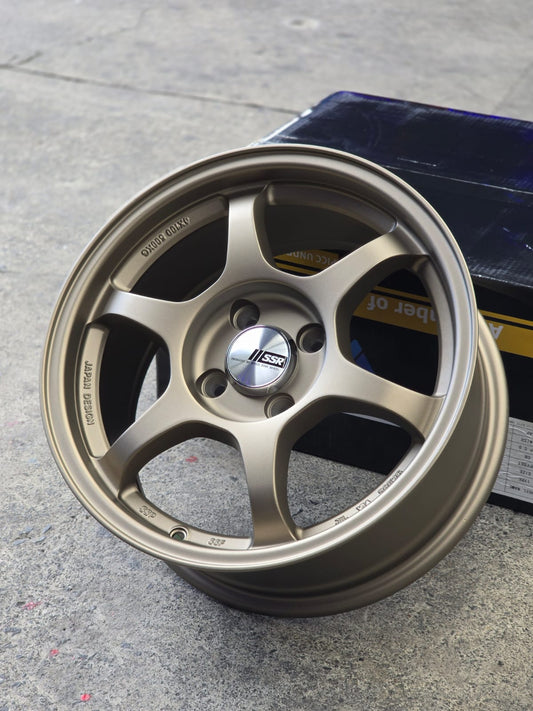 AQX74H-263 15x7 4x100 ET35 CB73.1